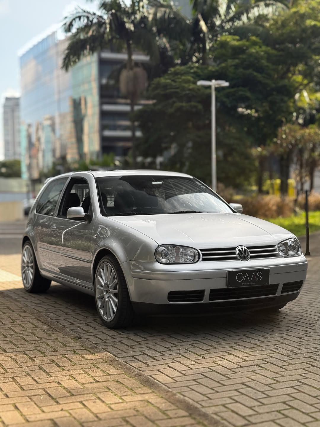 VOLKSWAGEN GOLF GTI - Imagem 3