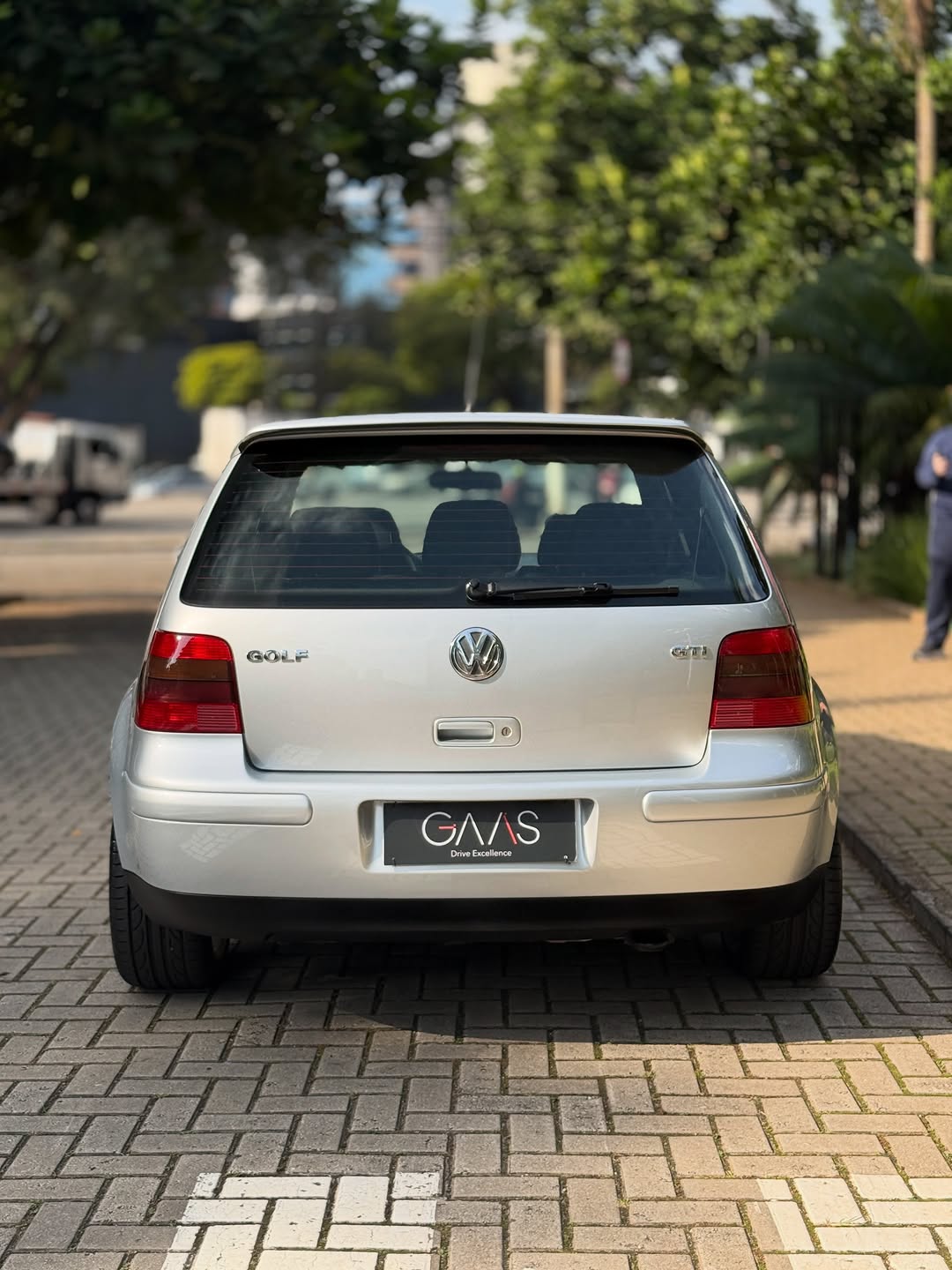 VOLKSWAGEN GOLF GTI - Imagem 5
