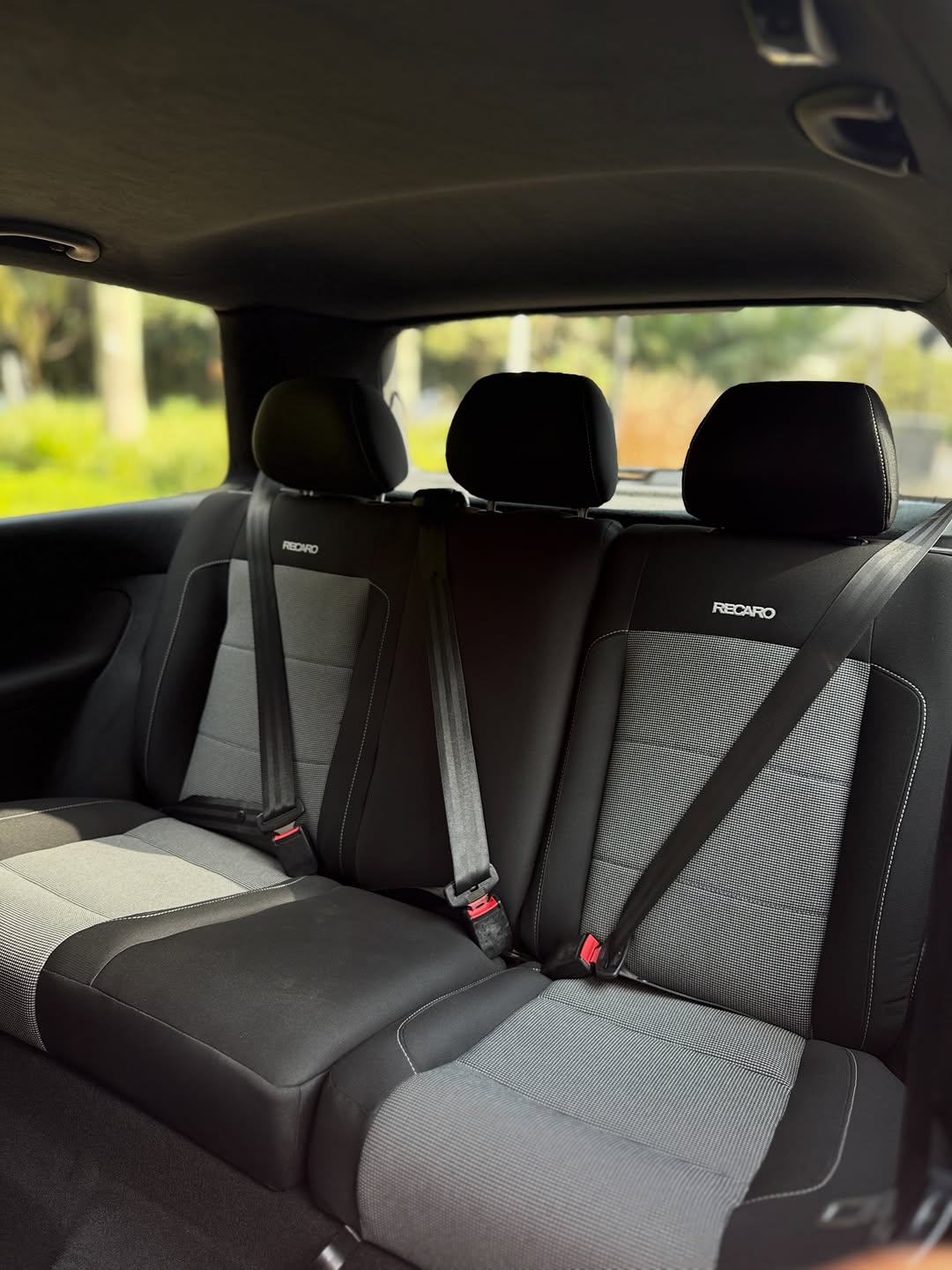 VOLKSWAGEN GOLF GTI - Imagem 9