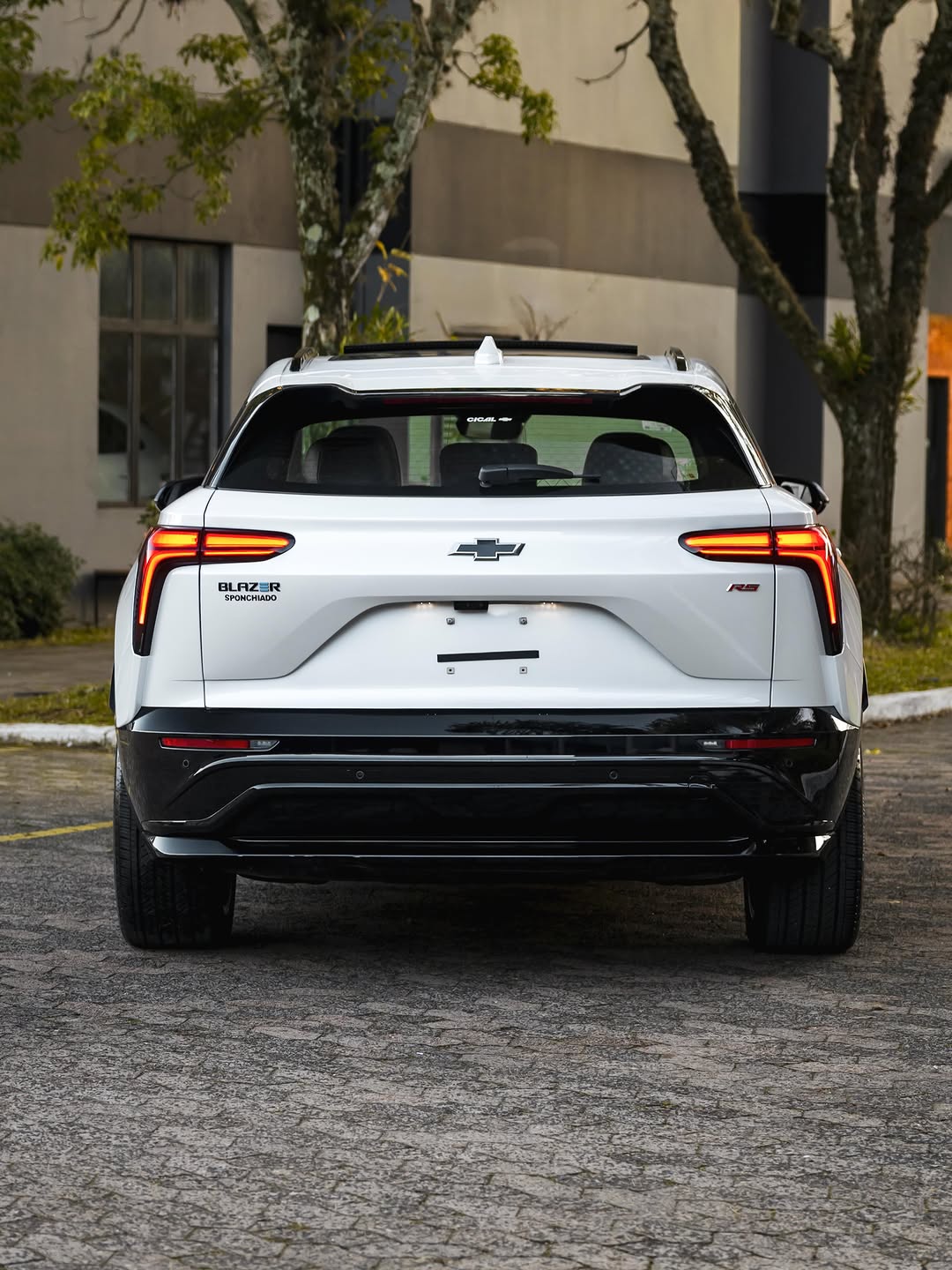CHEVROLET BLAZER EV - Imagem 17