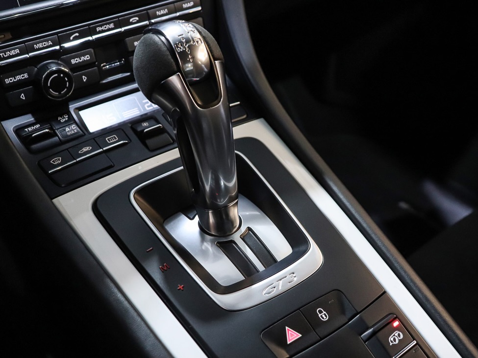 PORSCHE 911 GT3 (991.1) - Imagem 11