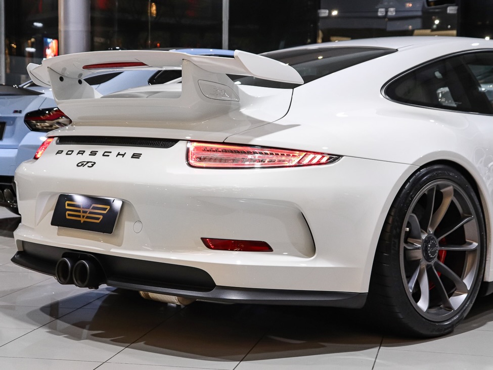 PORSCHE 911 GT3 (991.1) - Imagem 17