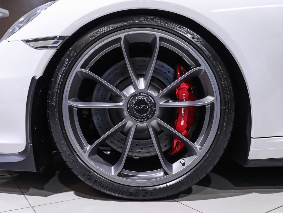 PORSCHE 911 GT3 (991.1) - Imagem 5