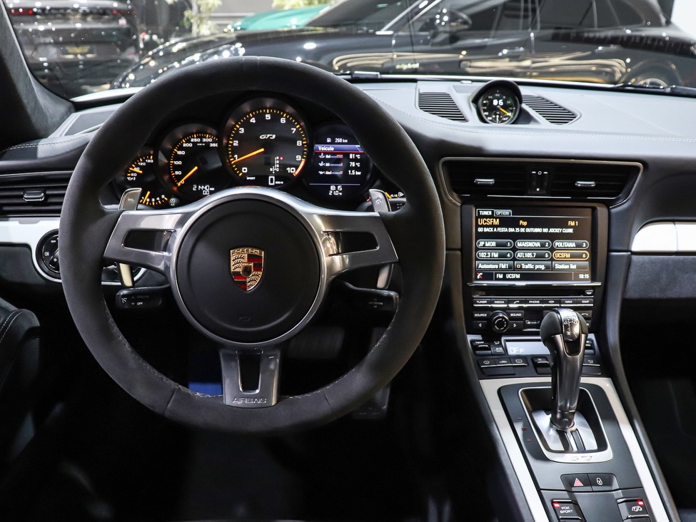 PORSCHE 911 GT3 (991.1) - Imagem 6