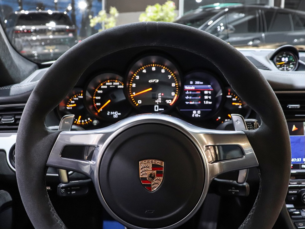 PORSCHE 911 GT3 (991.1) - Imagem 9