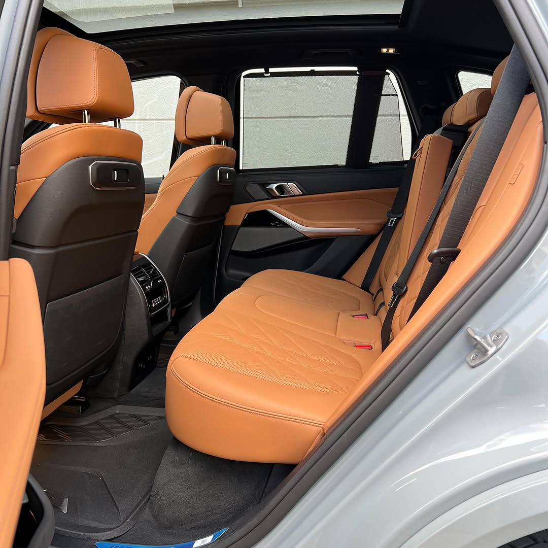 BMW X5 XDRIVE 50E MSPORT - Imagem 9
