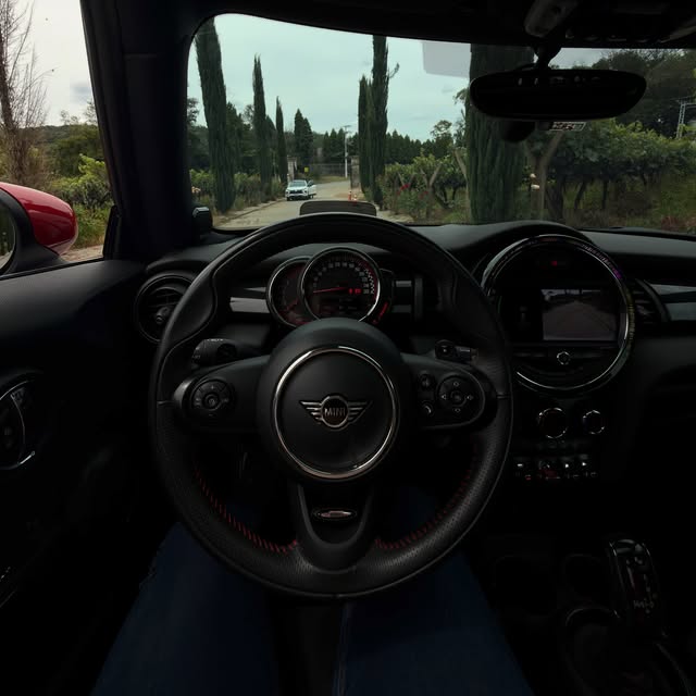 MINI COOPER JOHN COOPER WORKS - Imagem 9
