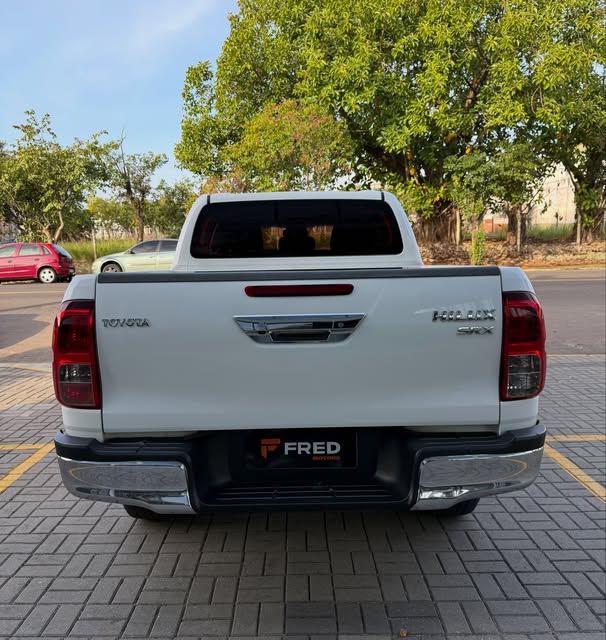 TOYOTA HILUX CD SRX - Imagem 12