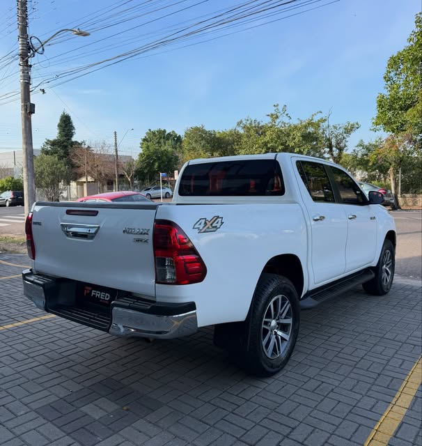 TOYOTA HILUX CD SRX - Imagem 13