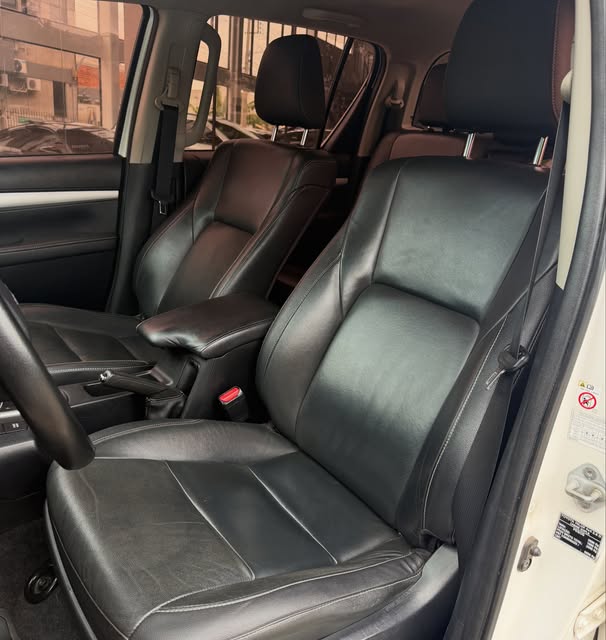 TOYOTA HILUX CD SRX - Imagem 4