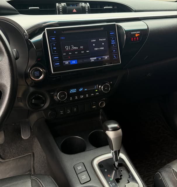 TOYOTA HILUX CD SRX - Imagem 7