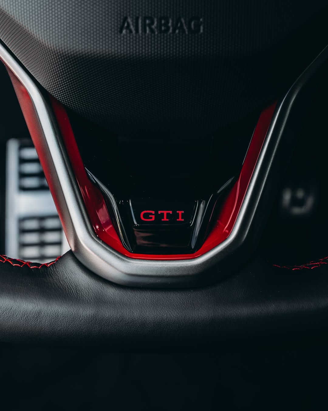 VOLKSWAGEN GOLF GTI - Imagem 4