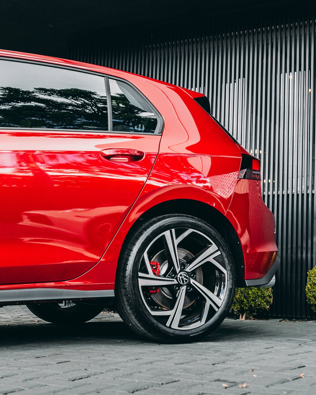 VOLKSWAGEN GOLF GTI - Imagem 9