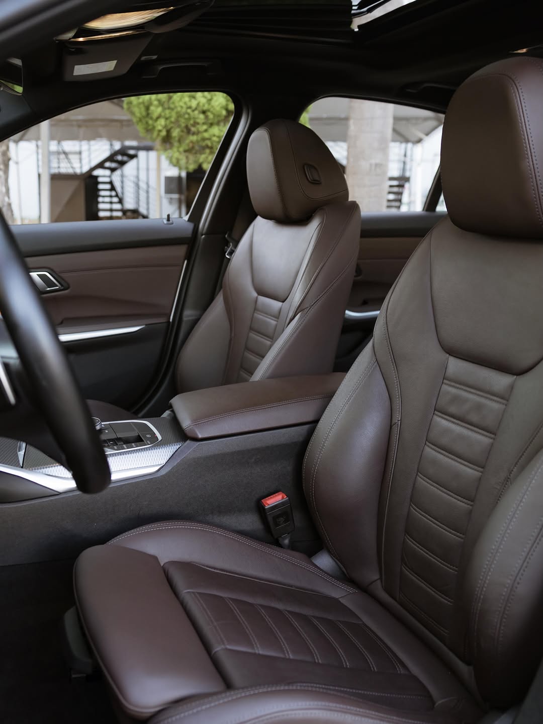 BMW 320I M SPORT - Imagem 7
