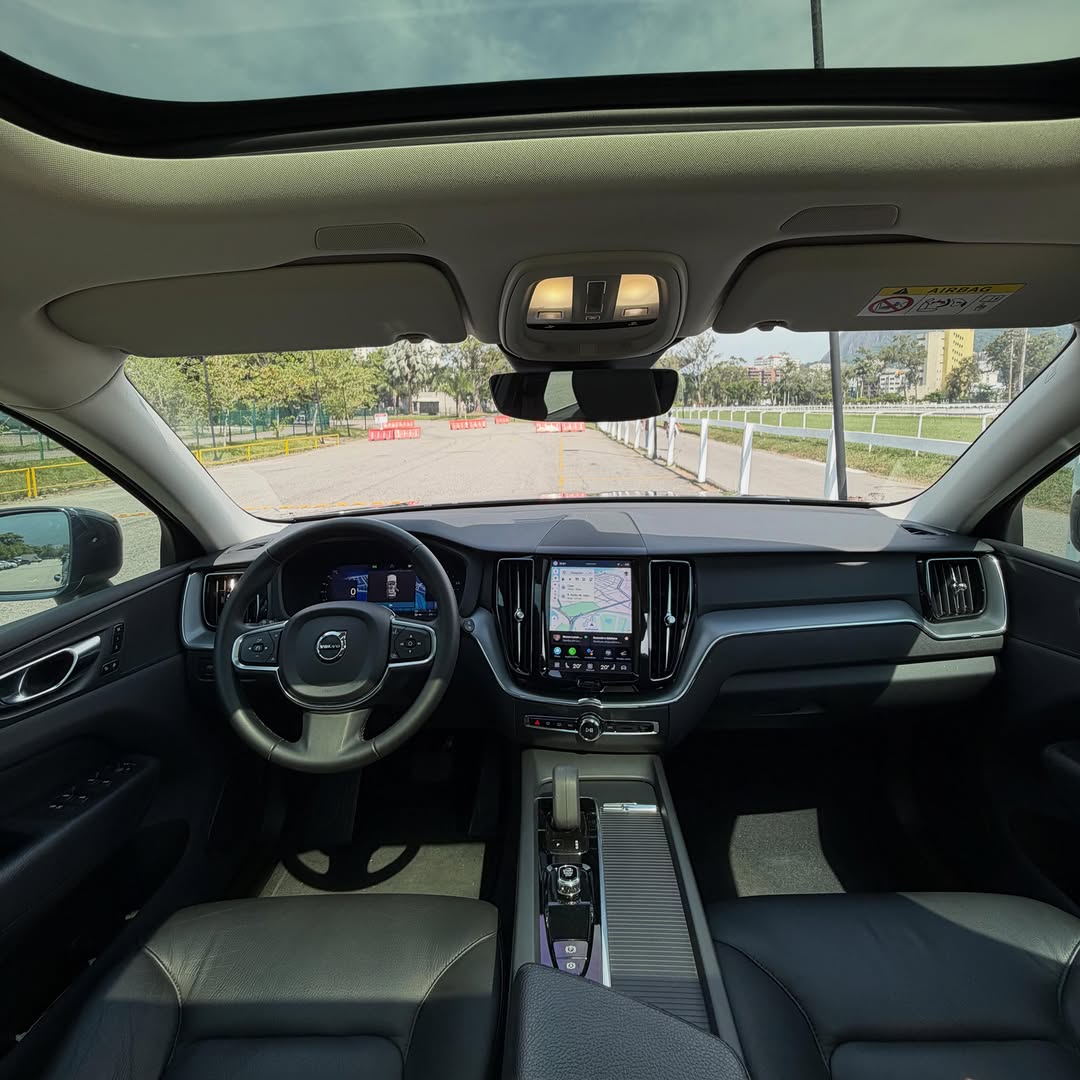 VOLVO XC60 T8 INSCRIPTION EXPRESSION HYBRID - Imagem 9