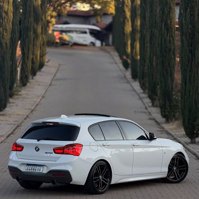 BMW M140I - Imagem 12