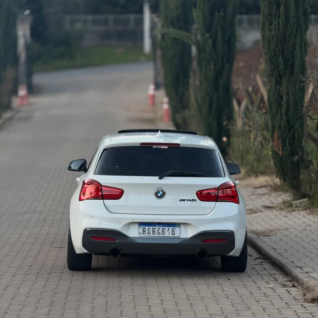 BMW M140I - Imagem 16
