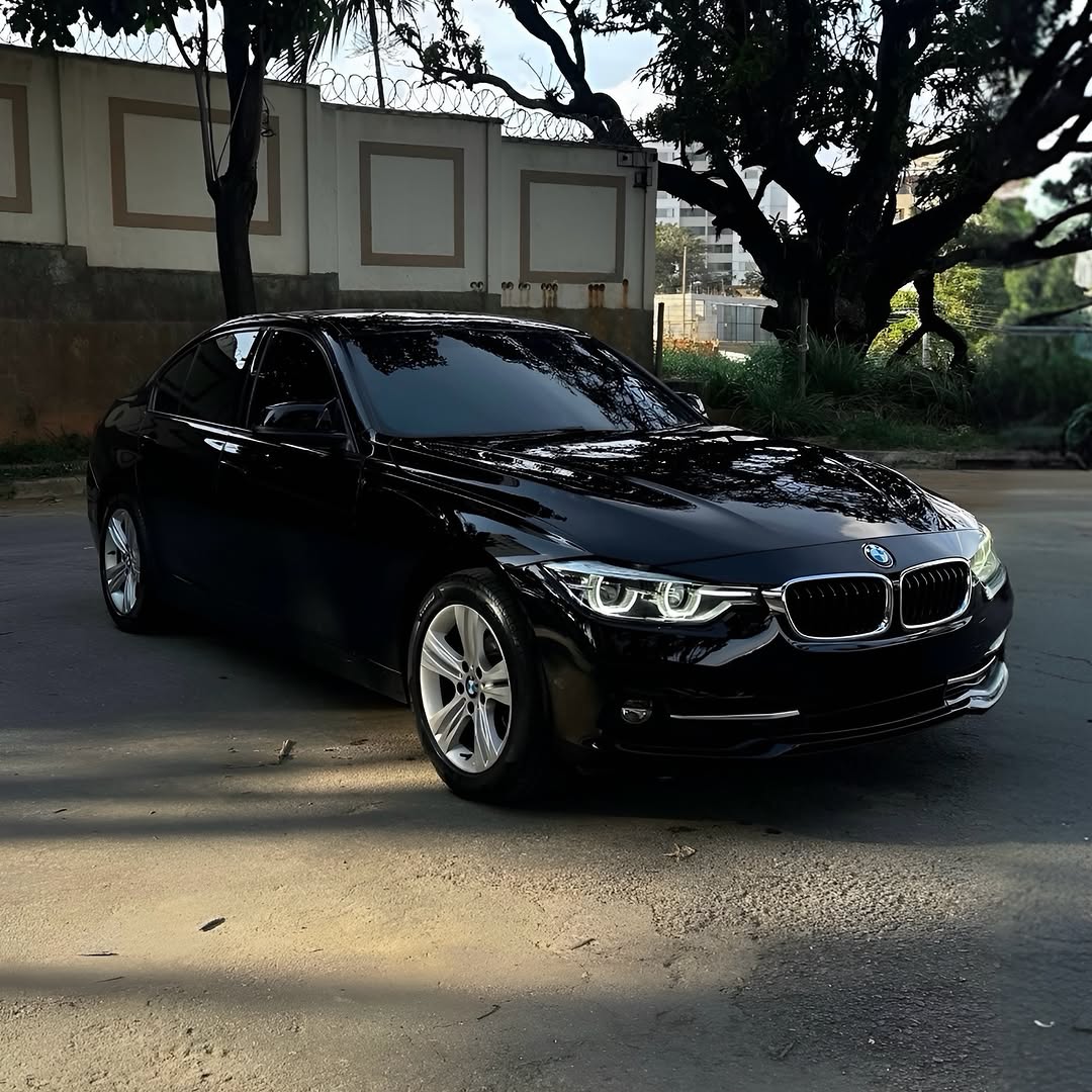 BMW 320I SPORT - Imagem 6