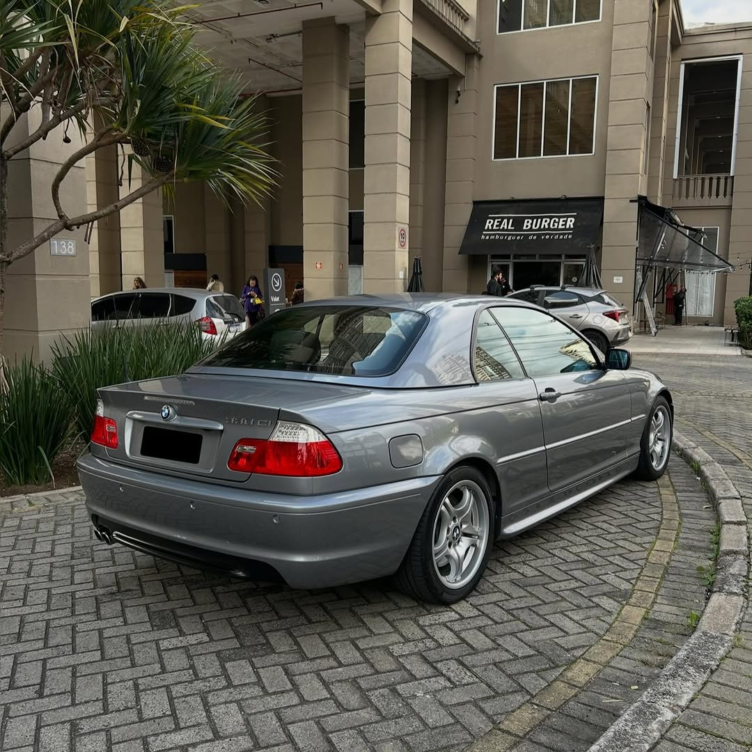 BMW 330I - Imagem 4