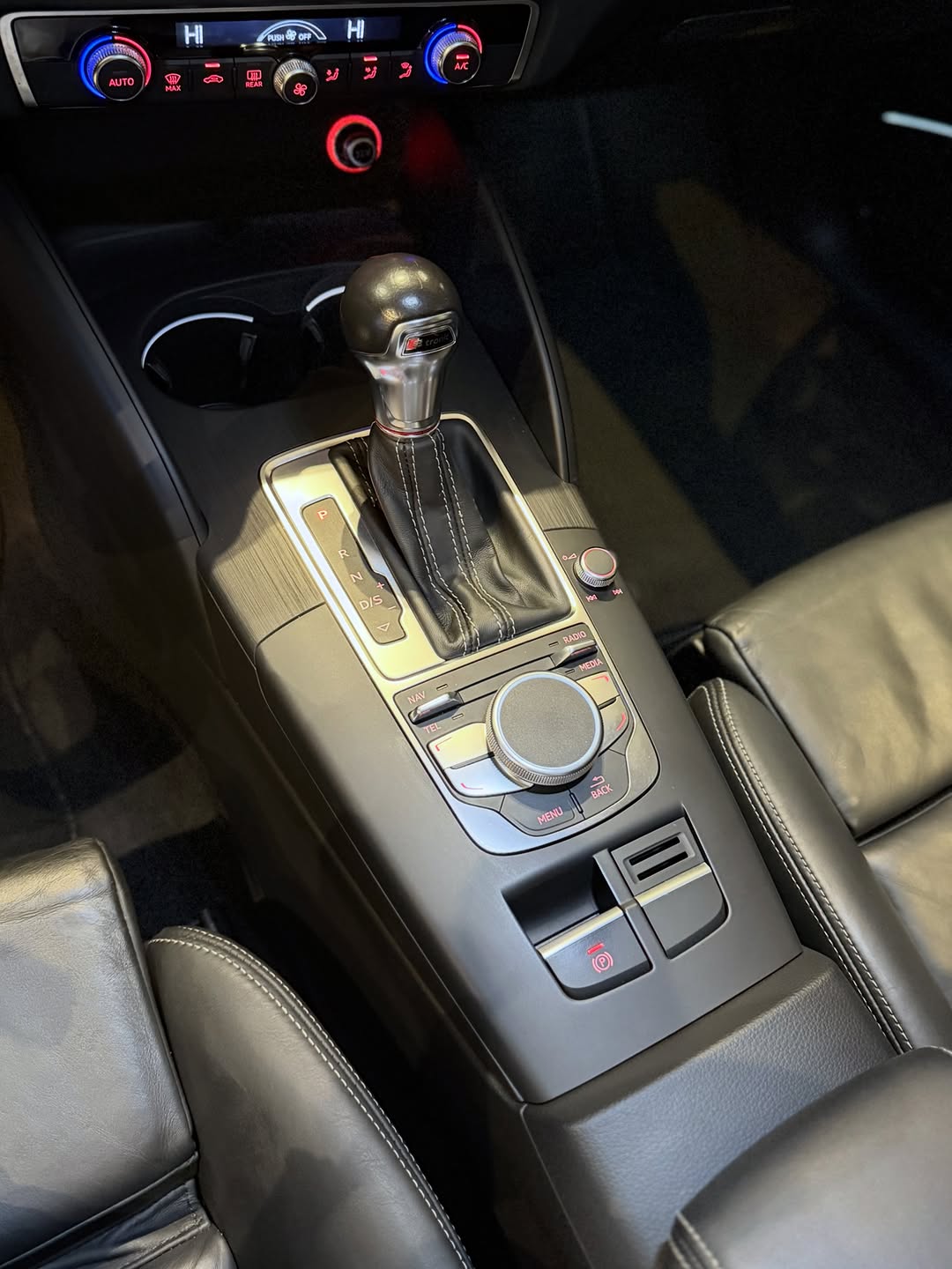 AUDI S3 - Imagem 11