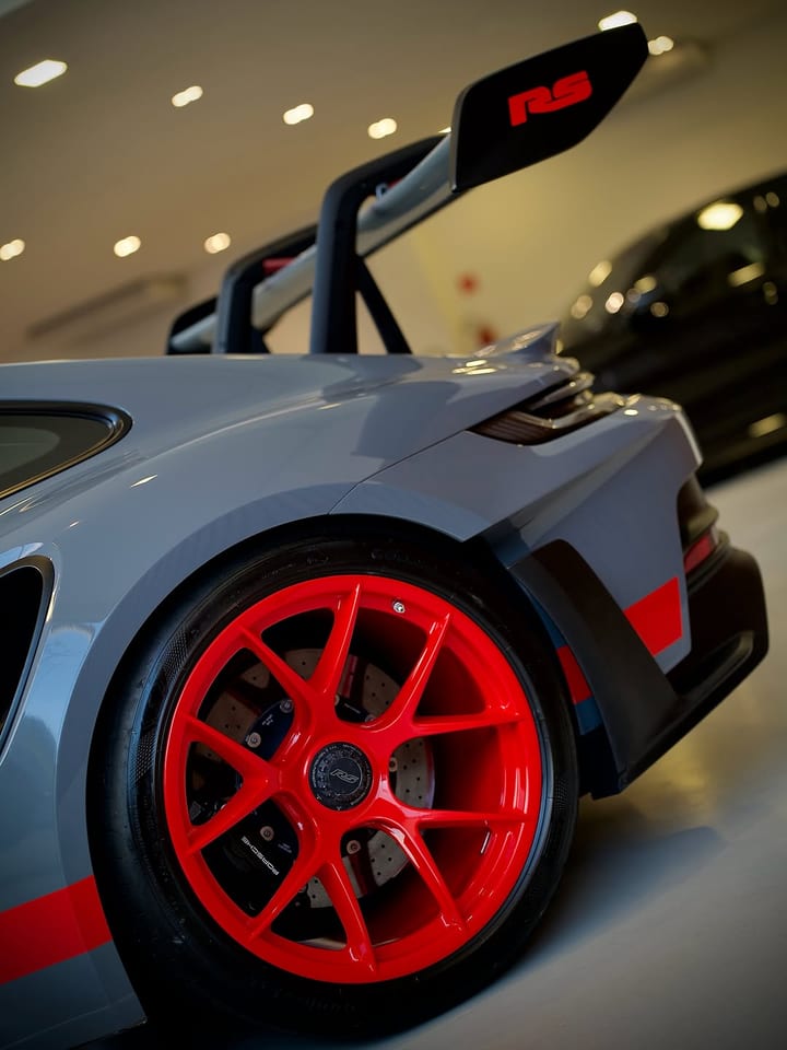 PORSCHE 911 GT3 RS