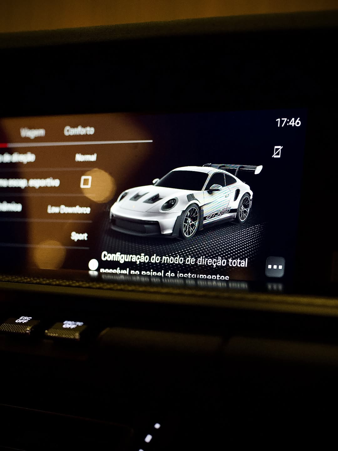PORSCHE 911 GT3 RS - Imagem 16