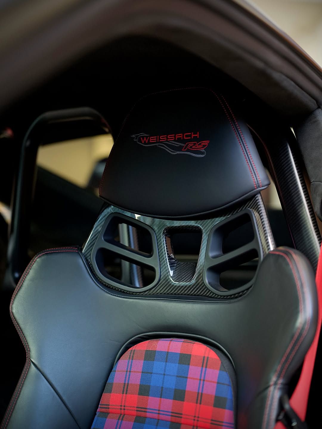 PORSCHE 911 GT3 RS - Imagem 7