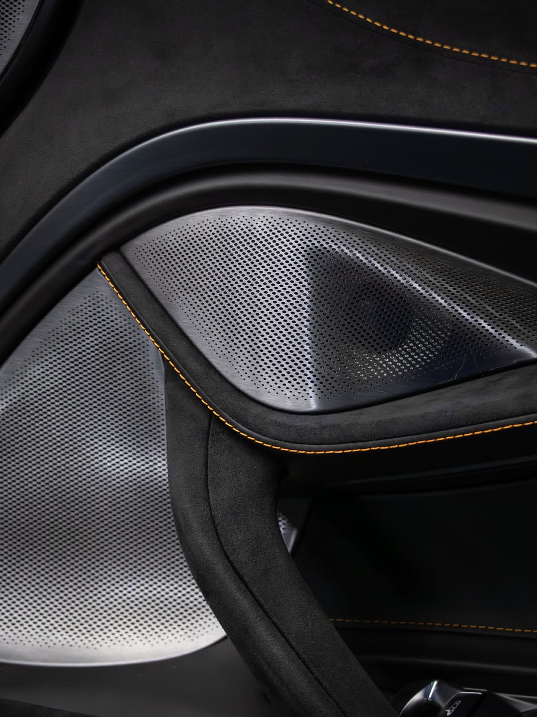 MCLAREN 750S SPIDER - Imagem 11
