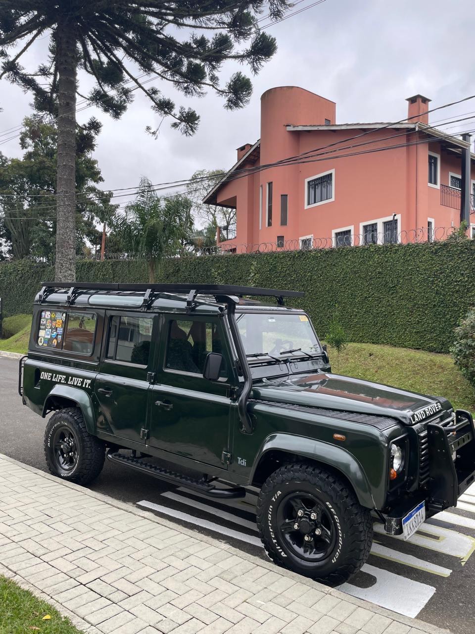 LAND ROVER DEFENDER 110 CSW - Imagem 2