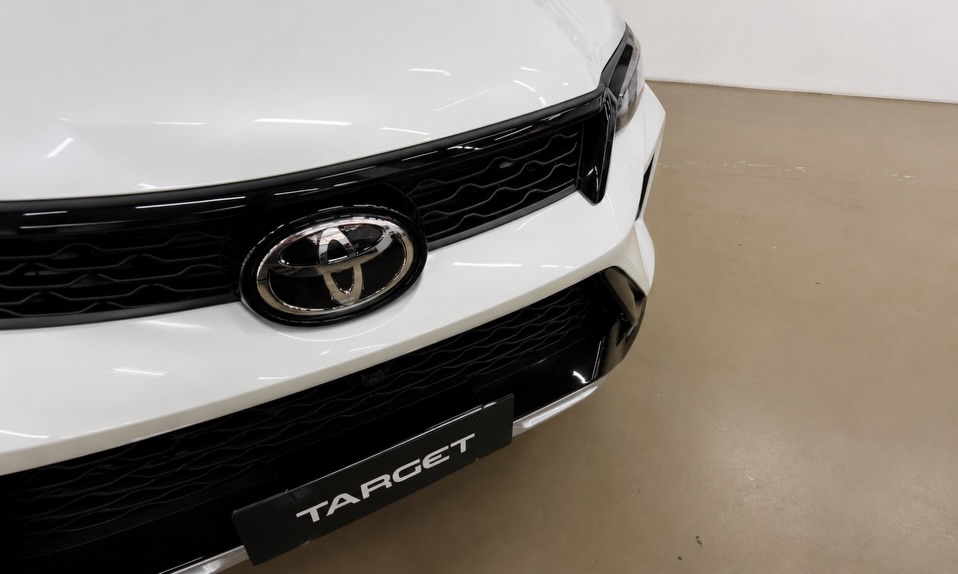 TOYOTA HILUX SW4 SRX PLATINUM - Imagem 2