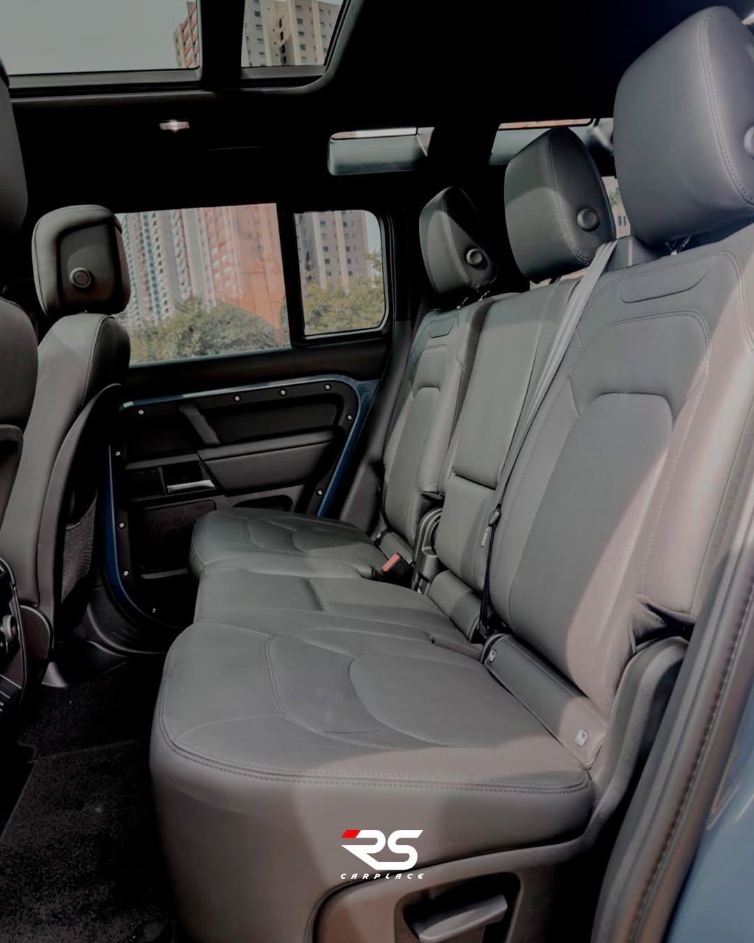 LAND ROVER DEFENDER HSE X-DYNAMIC - Imagem 5