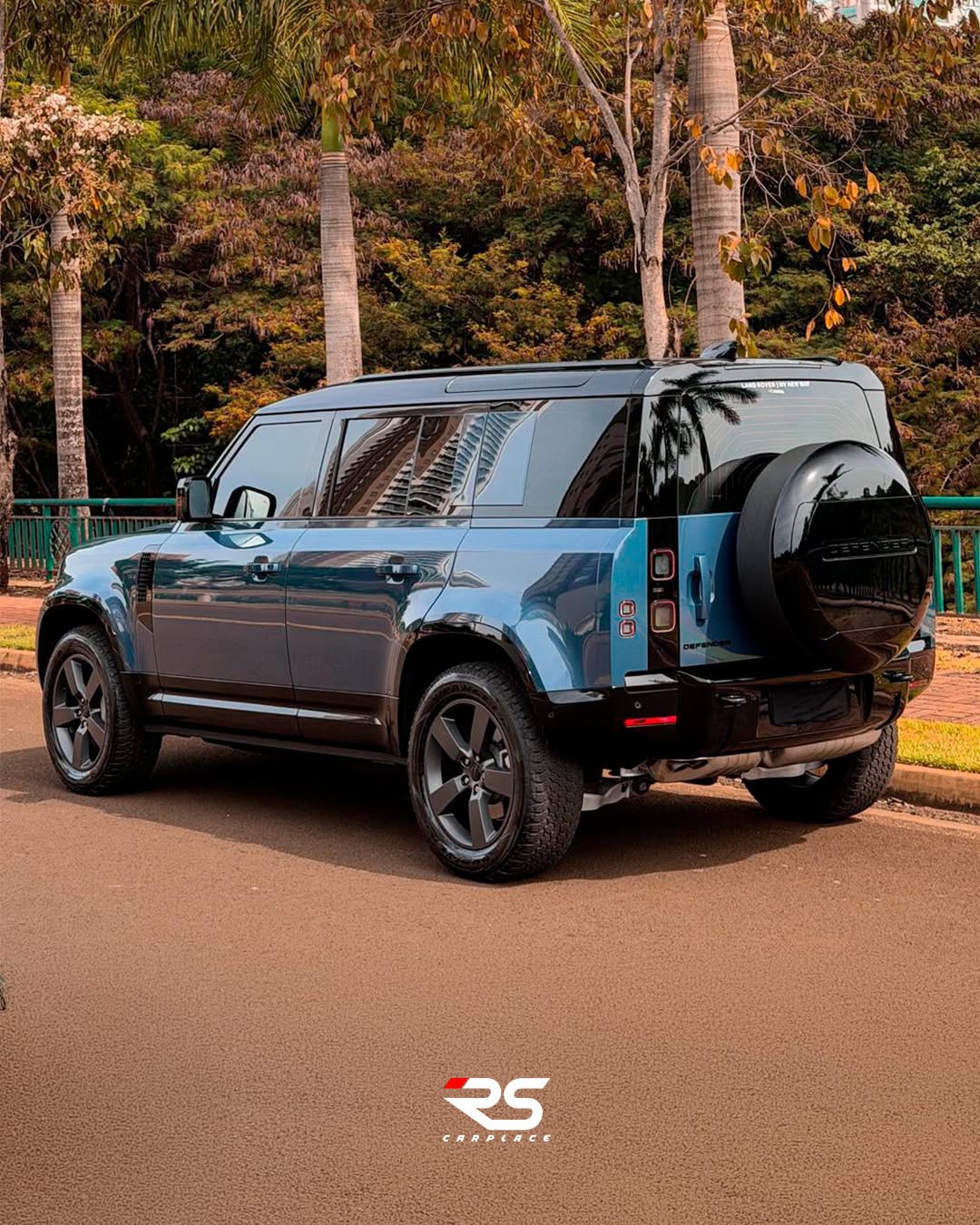 LAND ROVER DEFENDER HSE X-DYNAMIC - Imagem 8