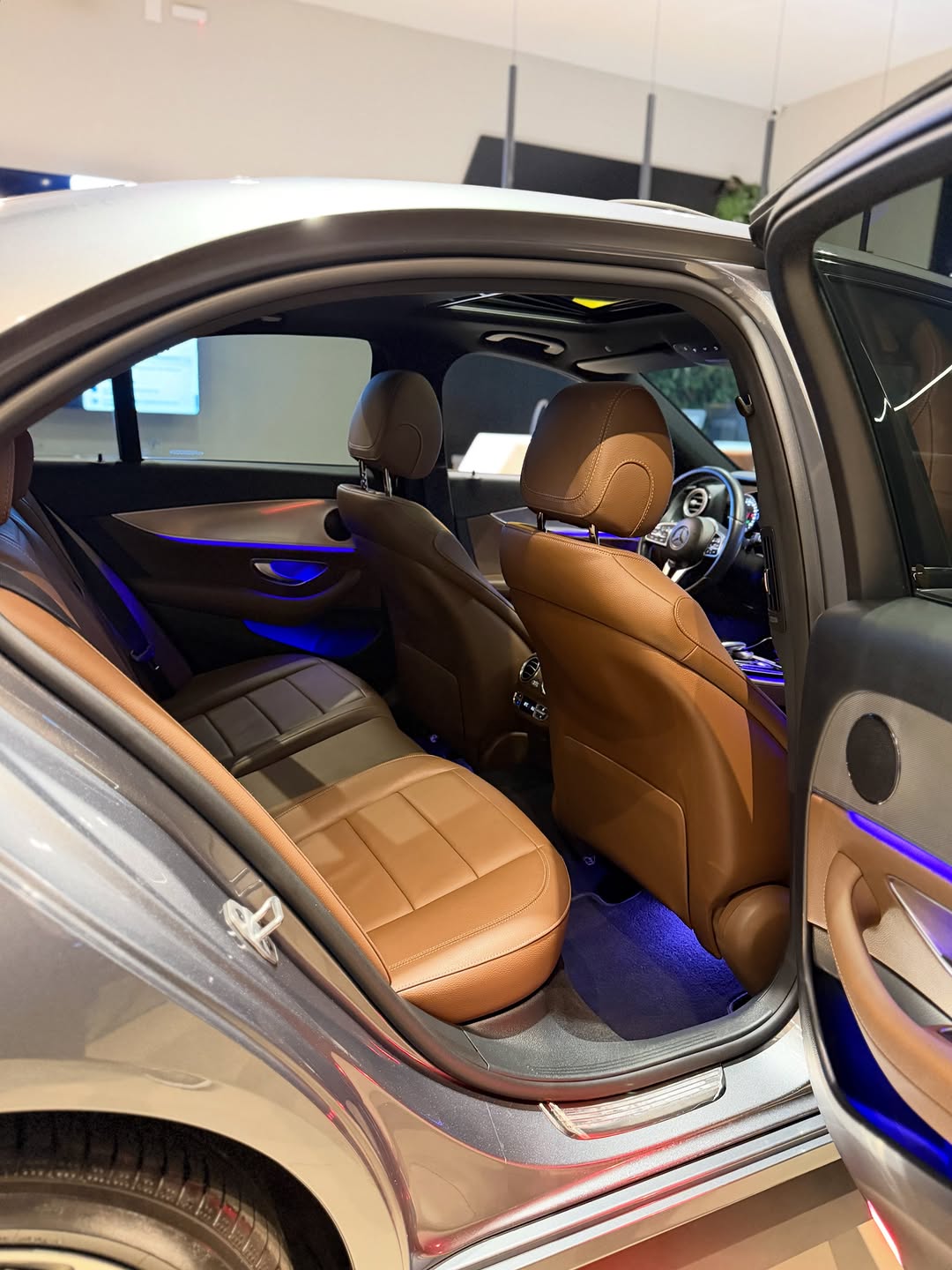 MERCEDES-BENZ E300 AVANTGARDE - Imagem 15