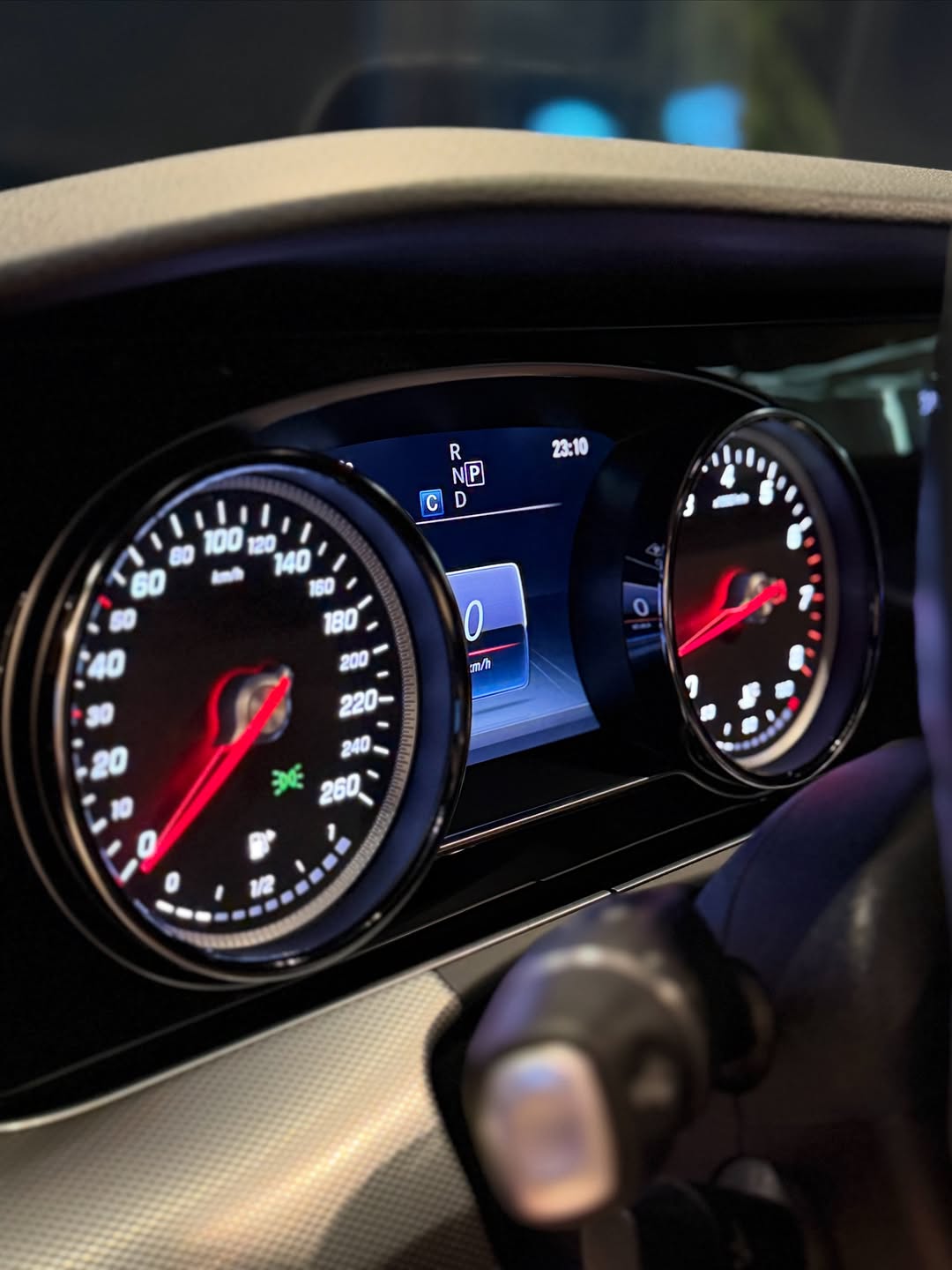 MERCEDES-BENZ E300 AVANTGARDE - Imagem 16