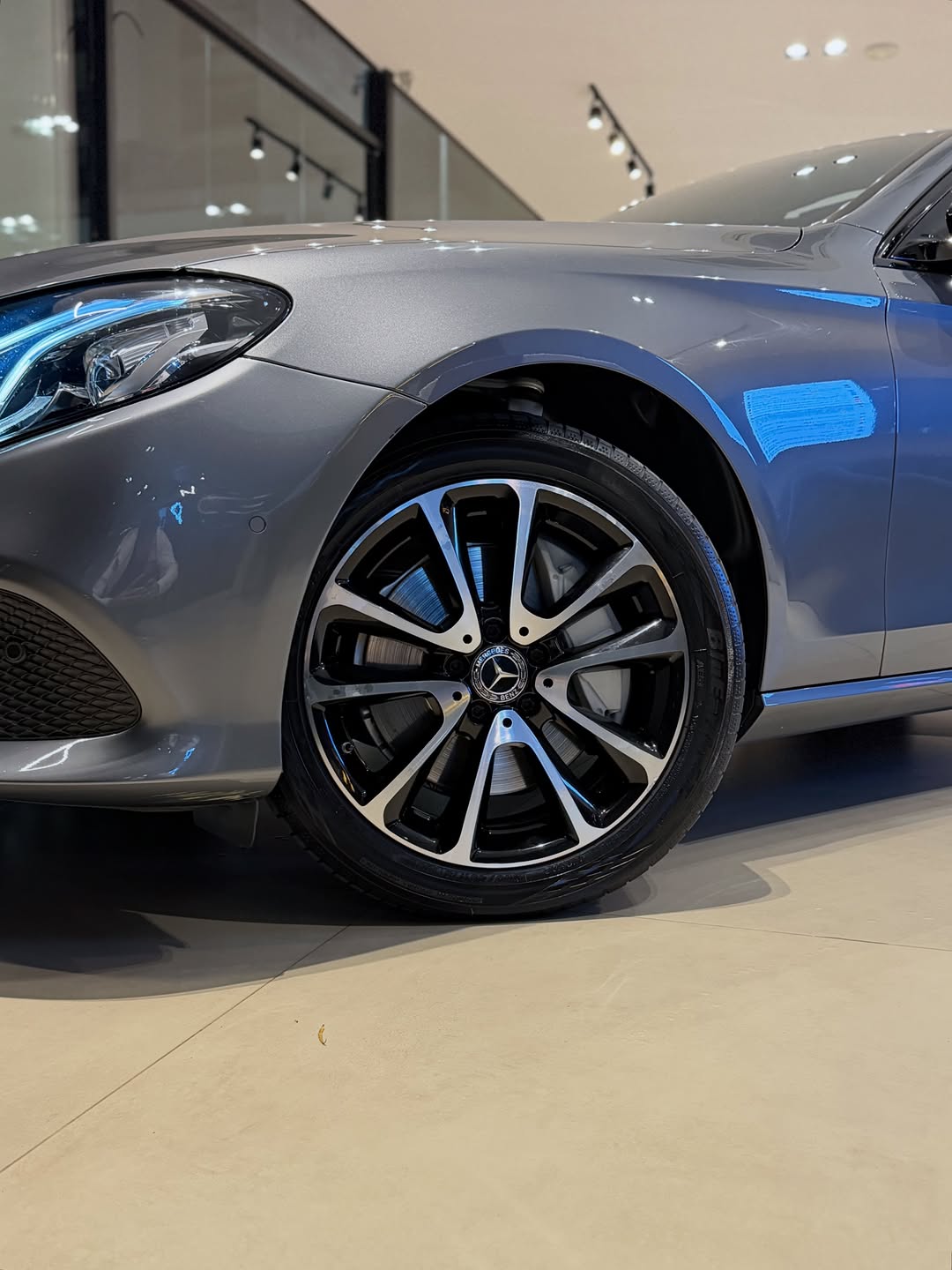 MERCEDES-BENZ E300 AVANTGARDE - Imagem 17