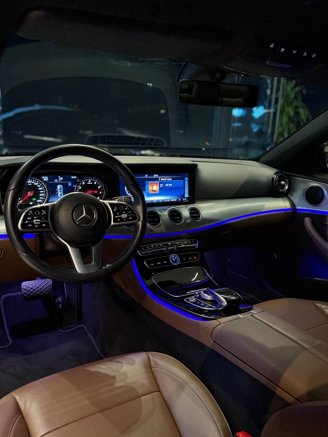 MERCEDES-BENZ E300 AVANTGARDE - Imagem 7