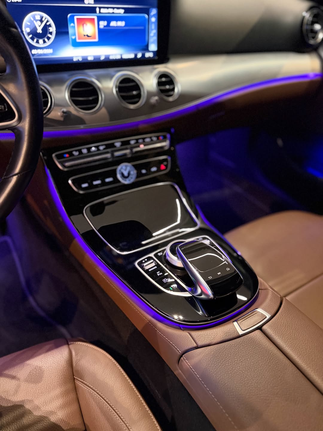 MERCEDES-BENZ E300 AVANTGARDE - Imagem 8