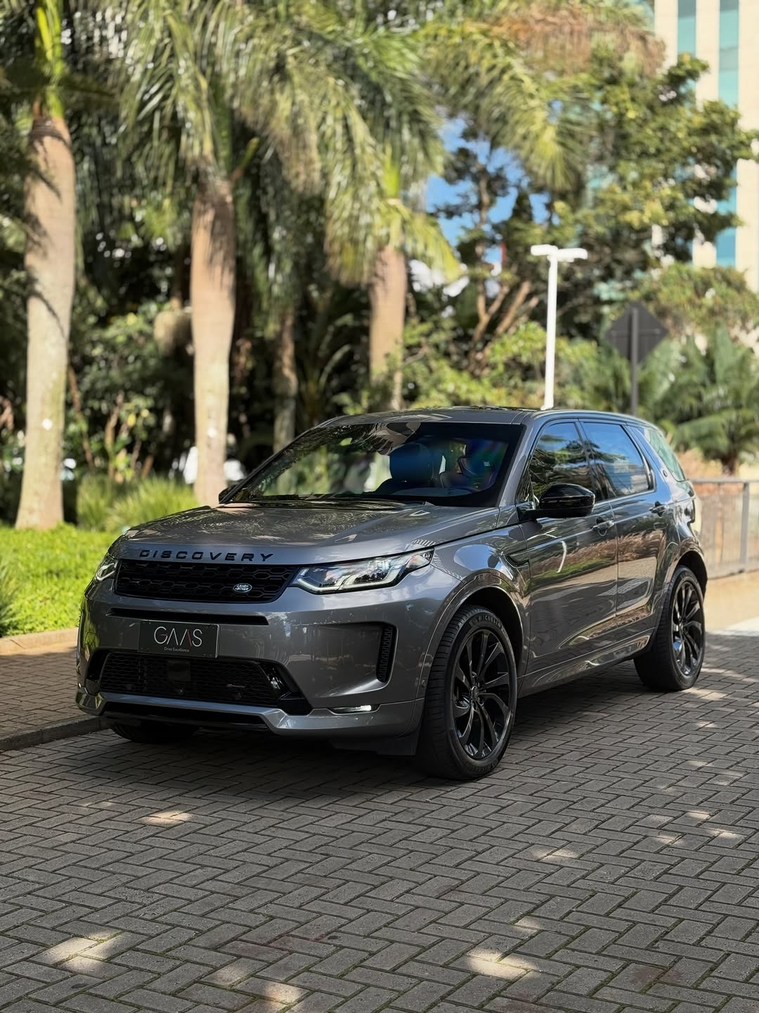 LAND ROVER DISCOVERY SPORT R-DYNAMIC SE - Imagem 1