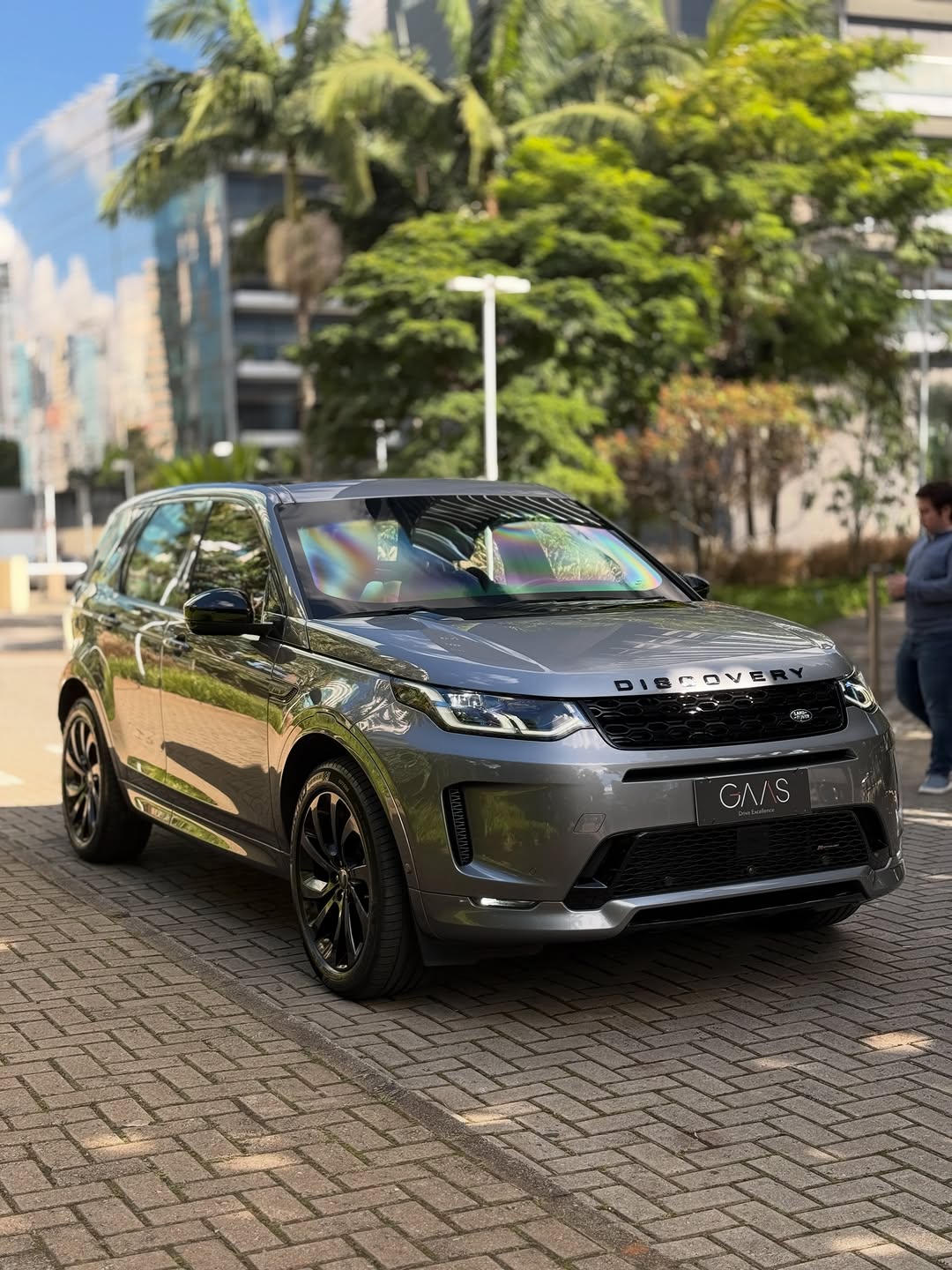 LAND ROVER DISCOVERY SPORT R-DYNAMIC SE - Imagem 3