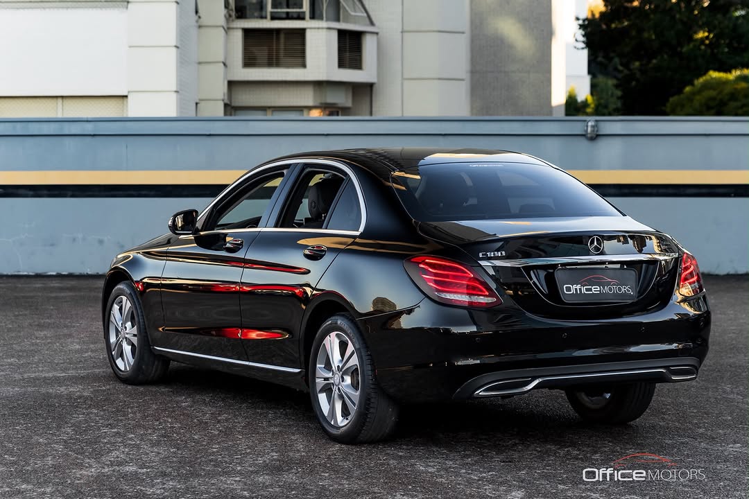 MERCEDES-BENZ C180 - Imagem 3