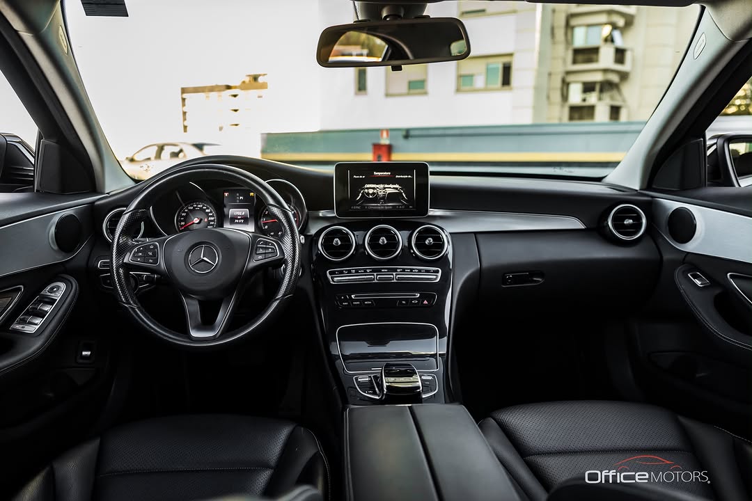 MERCEDES-BENZ C180 - Imagem 5