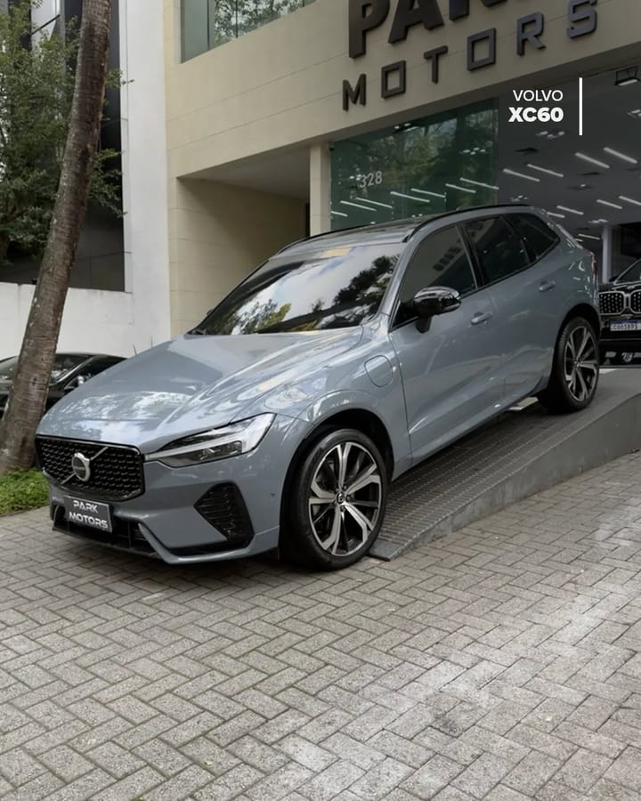 VOLVO XC60 R-DESIGN AWD