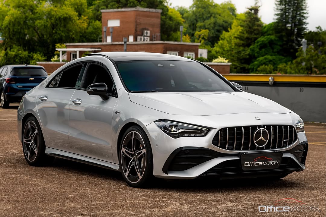 MERCEDES-BENZ CLA 35 AMG - Imagem 3