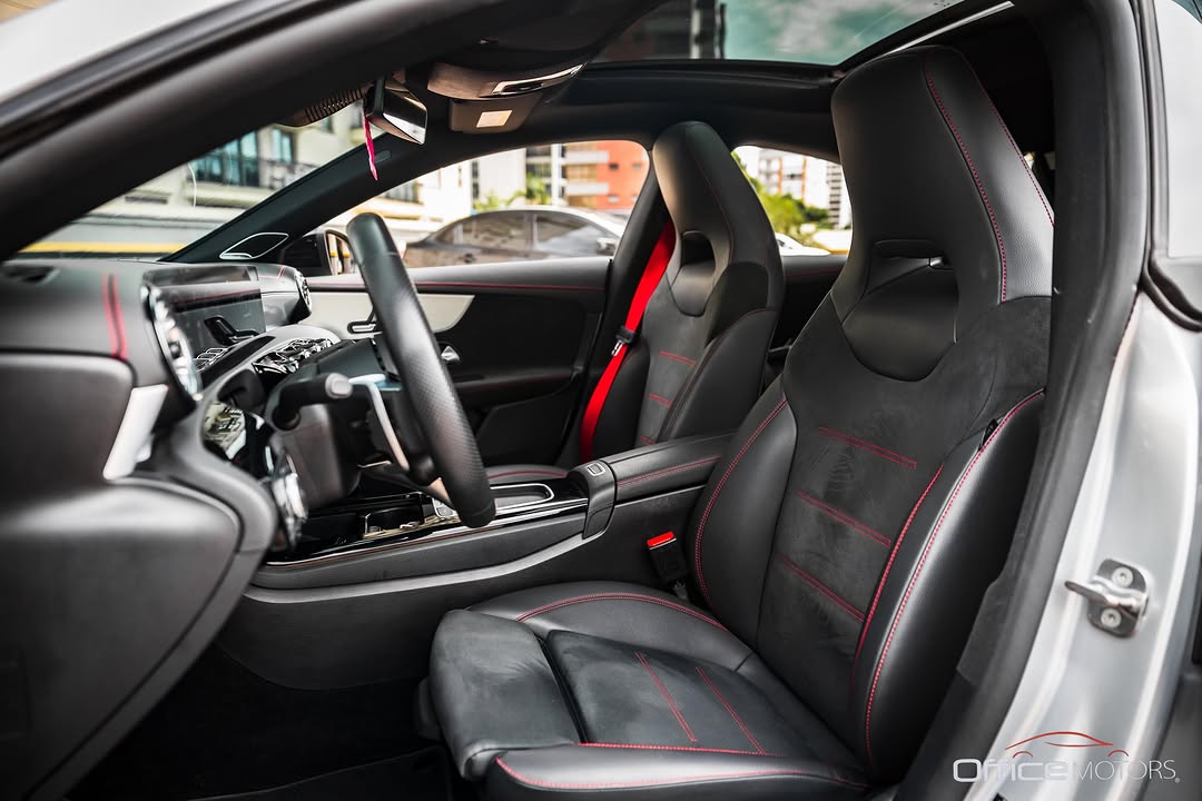 MERCEDES-BENZ CLA 35 AMG - Imagem 7