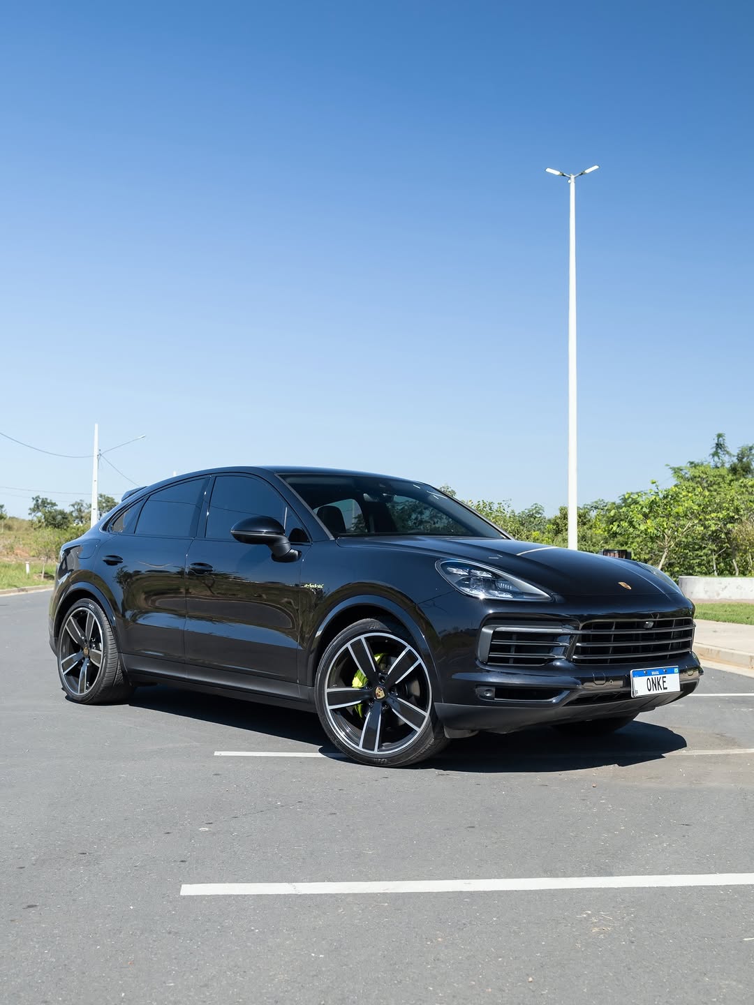 PORSCHE CAYENNE E-HYBRID COUPÉ - Imagem 1