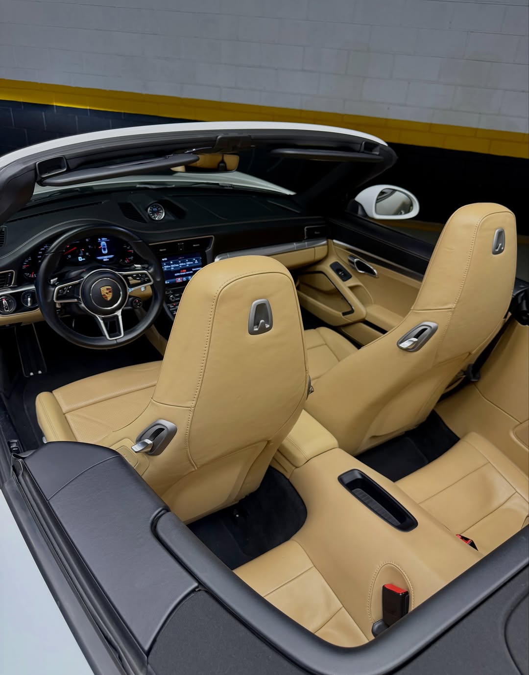 PORSCHE 911 CARRERA - Imagem 12