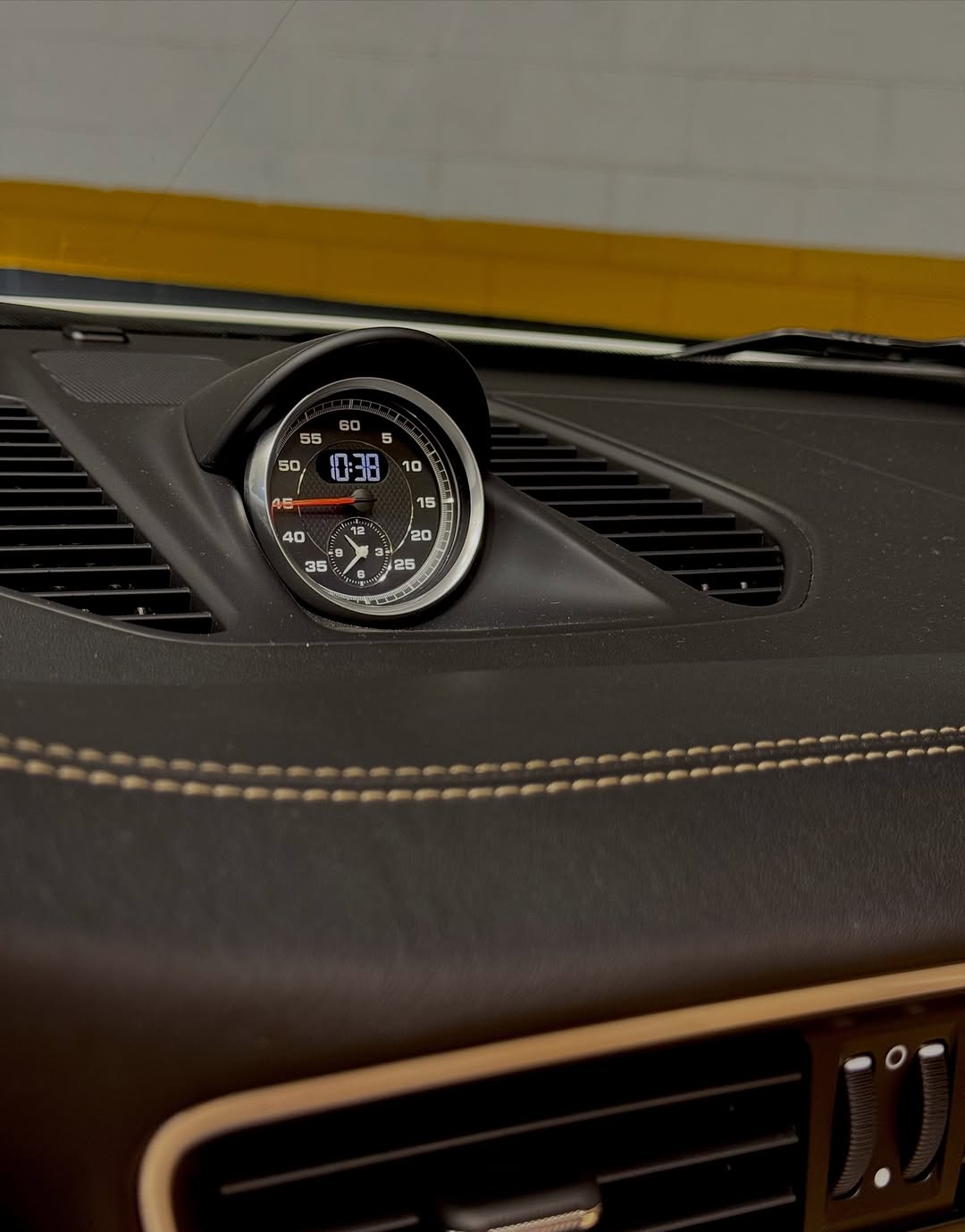 PORSCHE 911 CARRERA - Imagem 15