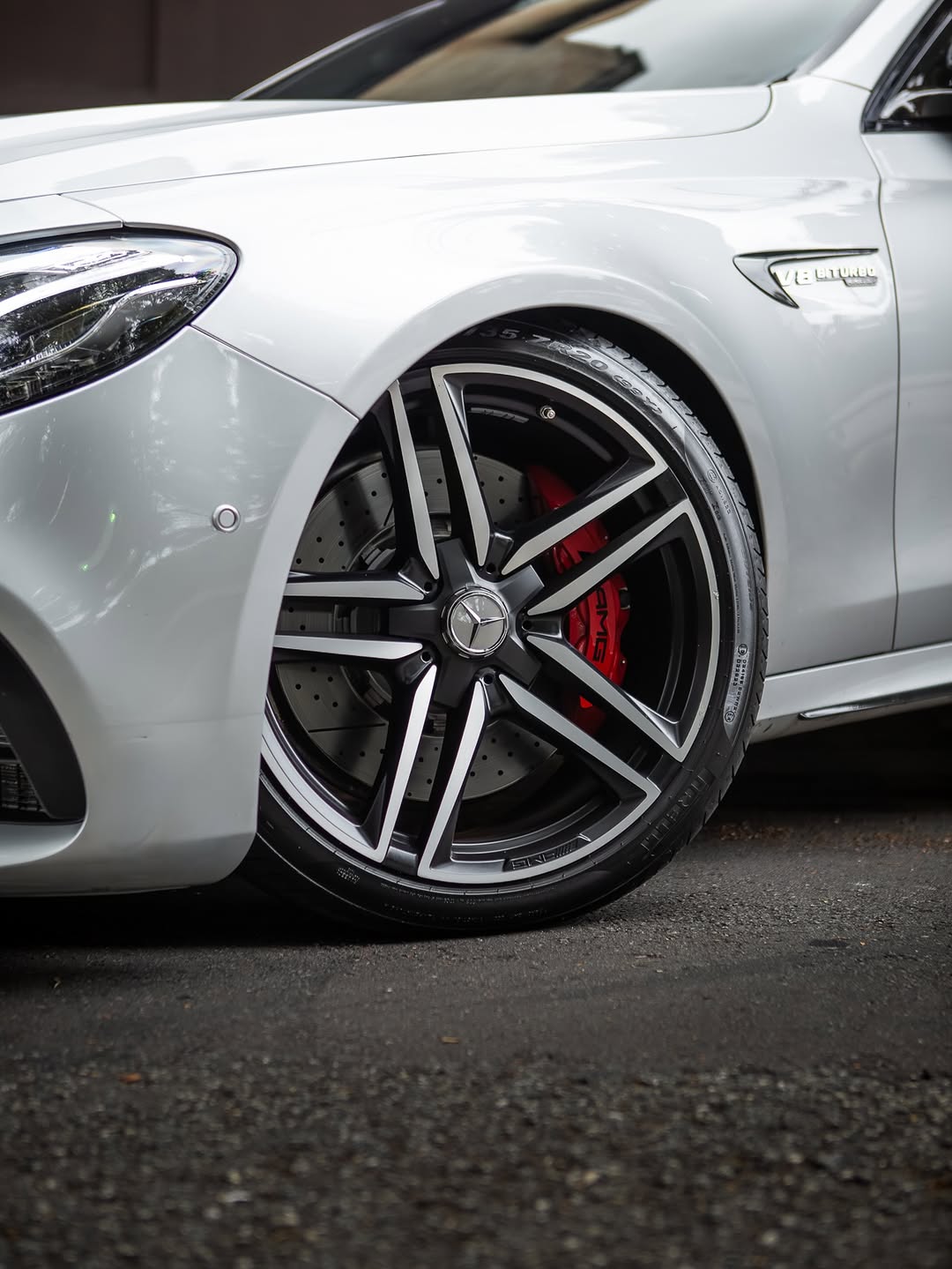 MERCEDES-BENZ E63S AMG - Imagem 3
