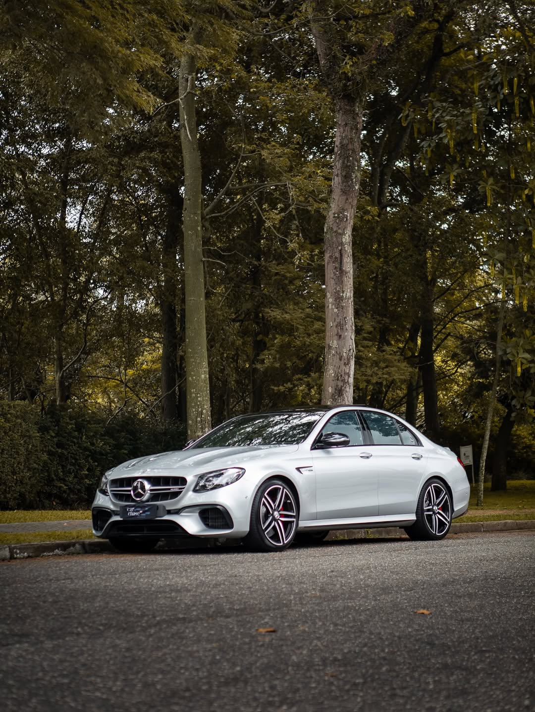 MERCEDES-BENZ E63S AMG - Imagem 5