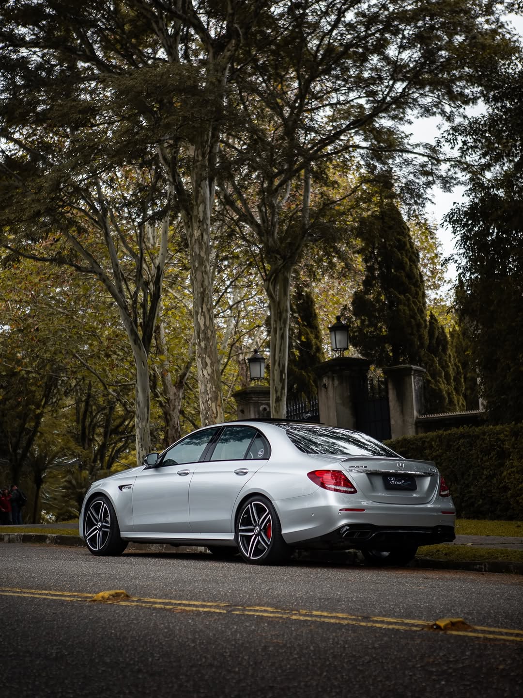 MERCEDES-BENZ E63S AMG - Imagem 7